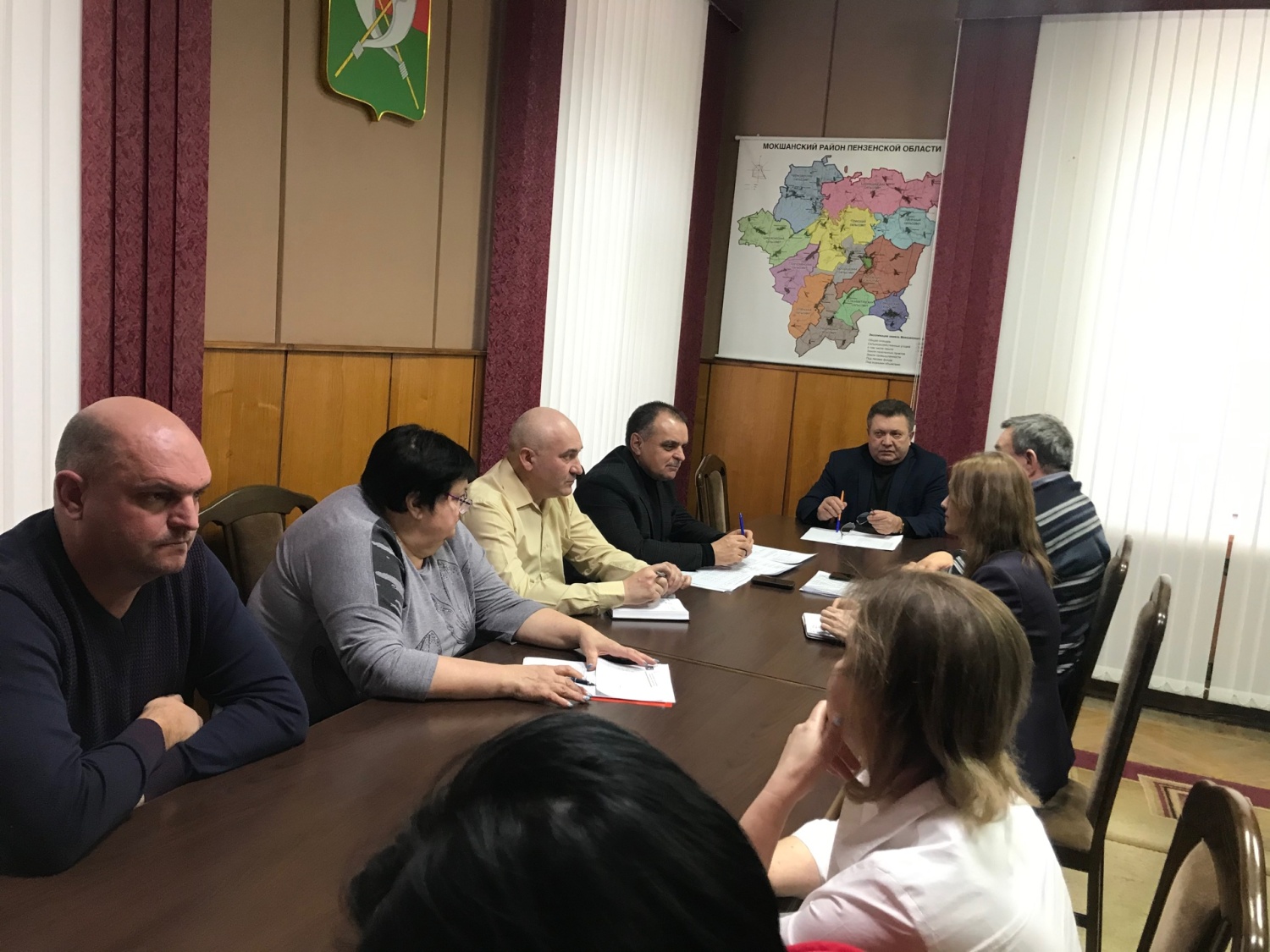 Глава Мокшанского района Тихомиров Н.Н. провел рабочее совещание по рассмотрению финансово - хозяйственной деятельности МКП «ВодКомСервис»  Мокшанского района 