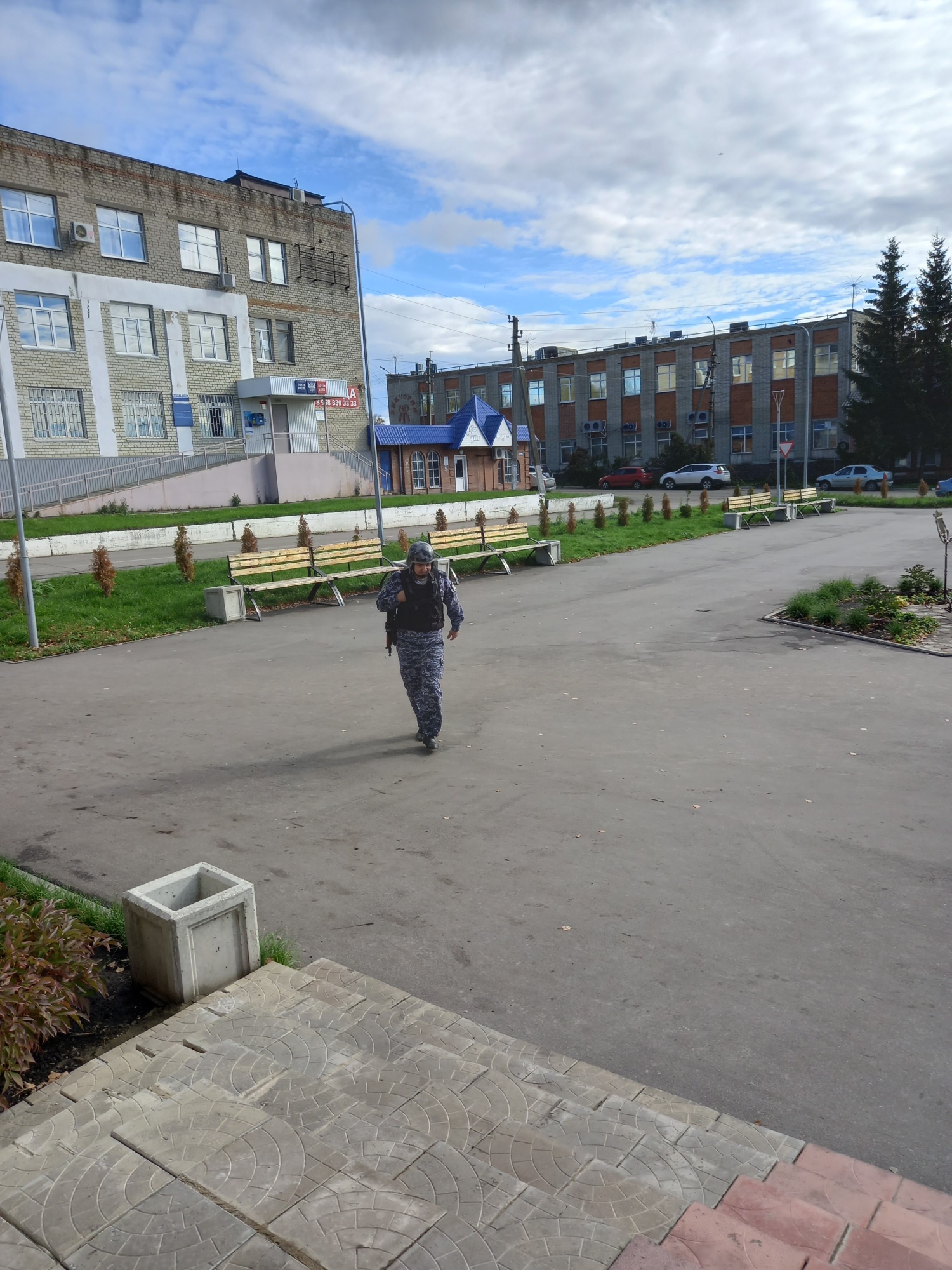 13.10.2022г. в детской школе искусств прошли плановые учения по антитеррористической защищенности на которых присутствовал представитель Росгвардии лейтенант полиции Сазонов Н.В. 13.10.2022г. в детской школе искусств прошли плановые учения по антитеррористической защищенности на которых присутствовал представитель Росгвардии лейтенант полиции Сазонов Н.В.