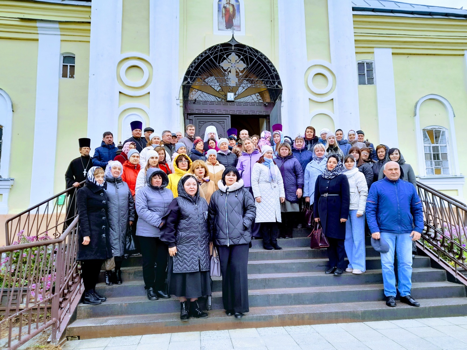 Сегодня, 11 октября 2023 года, в Мокшане состоялось торжественное открытие мемориальной доски в честь священномученика Иоанна (Поммера), архиепископа Рижского, который возглавлял Пензенскую епархию в 1918–1921 годах. Сегодня, 11 октября 2023 года, в Мокшане состоялось торжественное открытие мемориальной доски в честь священномученика Иоанна (Поммера), архиепископа Рижского, который возглавлял Пензенскую епархию в 1918–1921 годах.