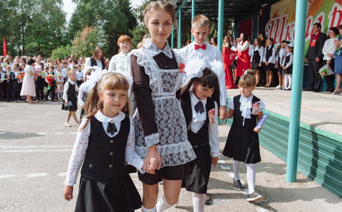 Школа № 2 встретила свой юбилей