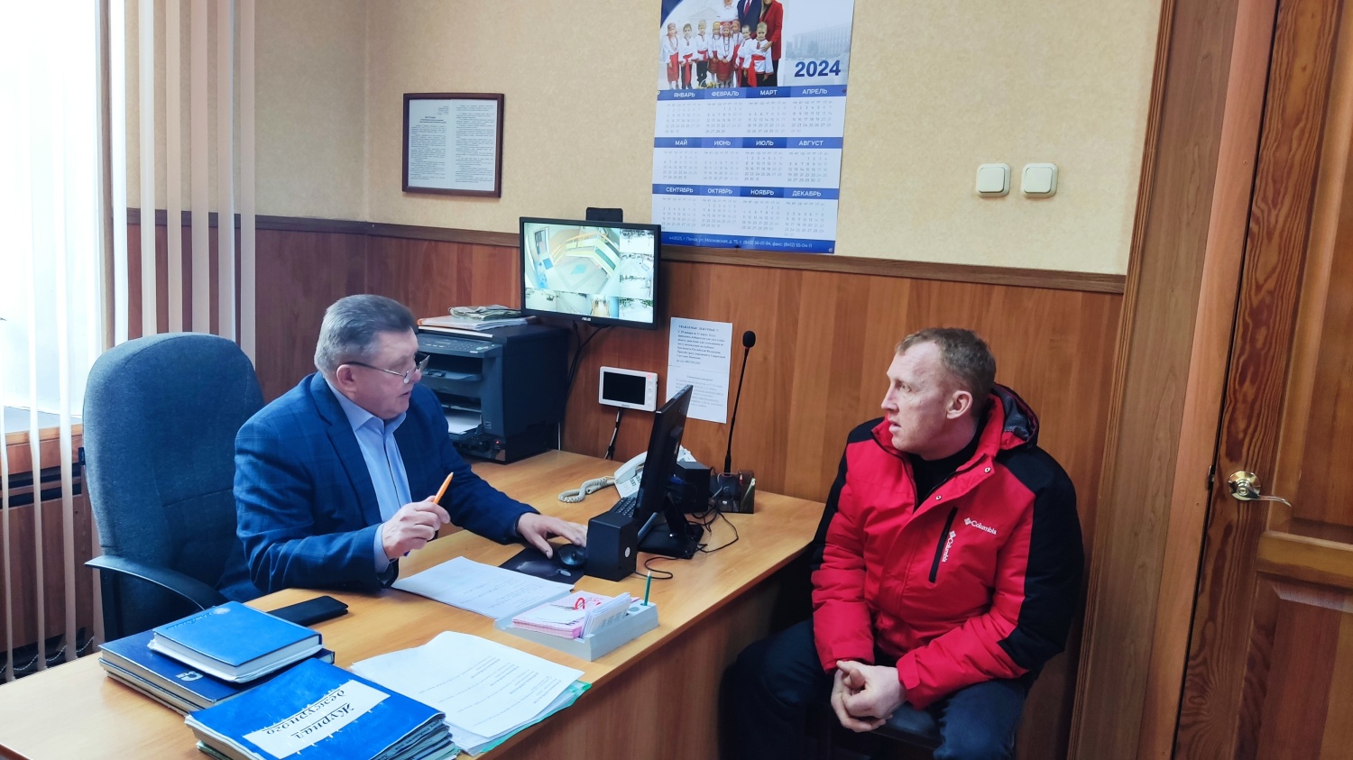 Глава Мокшанского района Н.Н.Тихомиров провел прием граждан.