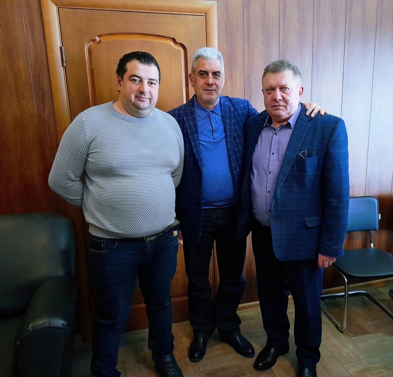 В четверг, 25 января 2024 года, глава Мокшанского района Тихомиров Николай Николаевич совместно с заместителем главы администрации Мокшанского района - начальником отдела экономики, земельных и имущественных отношений – Кузнецовым Алексеем Александровичем В четверг, 25 января 2024 года, глава Мокшанского района Тихомиров Николай Николаевич совместно с заместителем главы администрации Мокшанского района - начальником отдела экономики, земельных и имущественных отношений – Кузнецовым Алексеем Александровичем