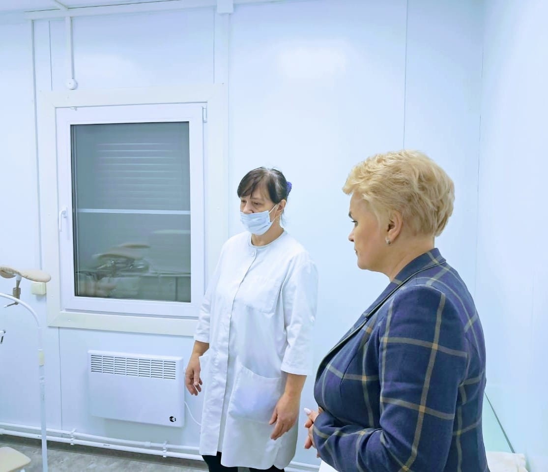 Исполняющий полномочия главы Мокшанского района Решетченко А.В.посетила фельдшерско-акушерский пункт села Нечаевка. Исполняющий полномочия главы Мокшанского района Решетченко А.В.посетила фельдшерско-акушерский пункт села Нечаевка.