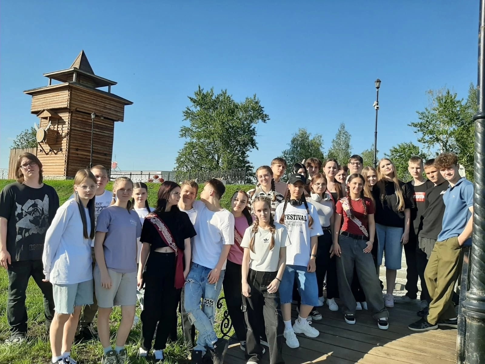 Мокшанские достопримечательности посетили выпускники школы города Пенза
