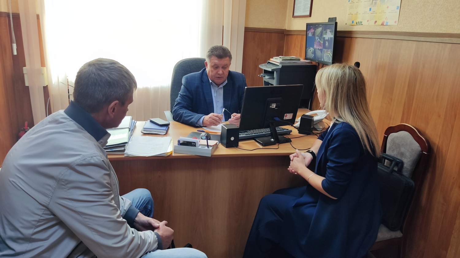 18.09.2023 глава Мокшанского района Н.Н.Тихомиров провёл личный прием граждан.