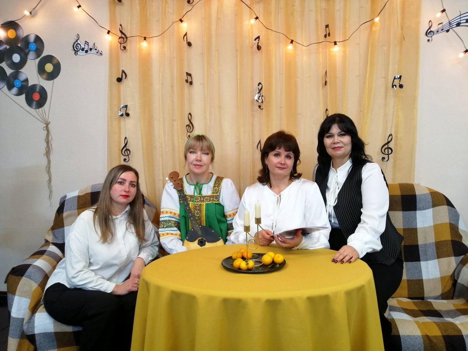 Красивые мы , наш любимый музей и "Ночь искусств".