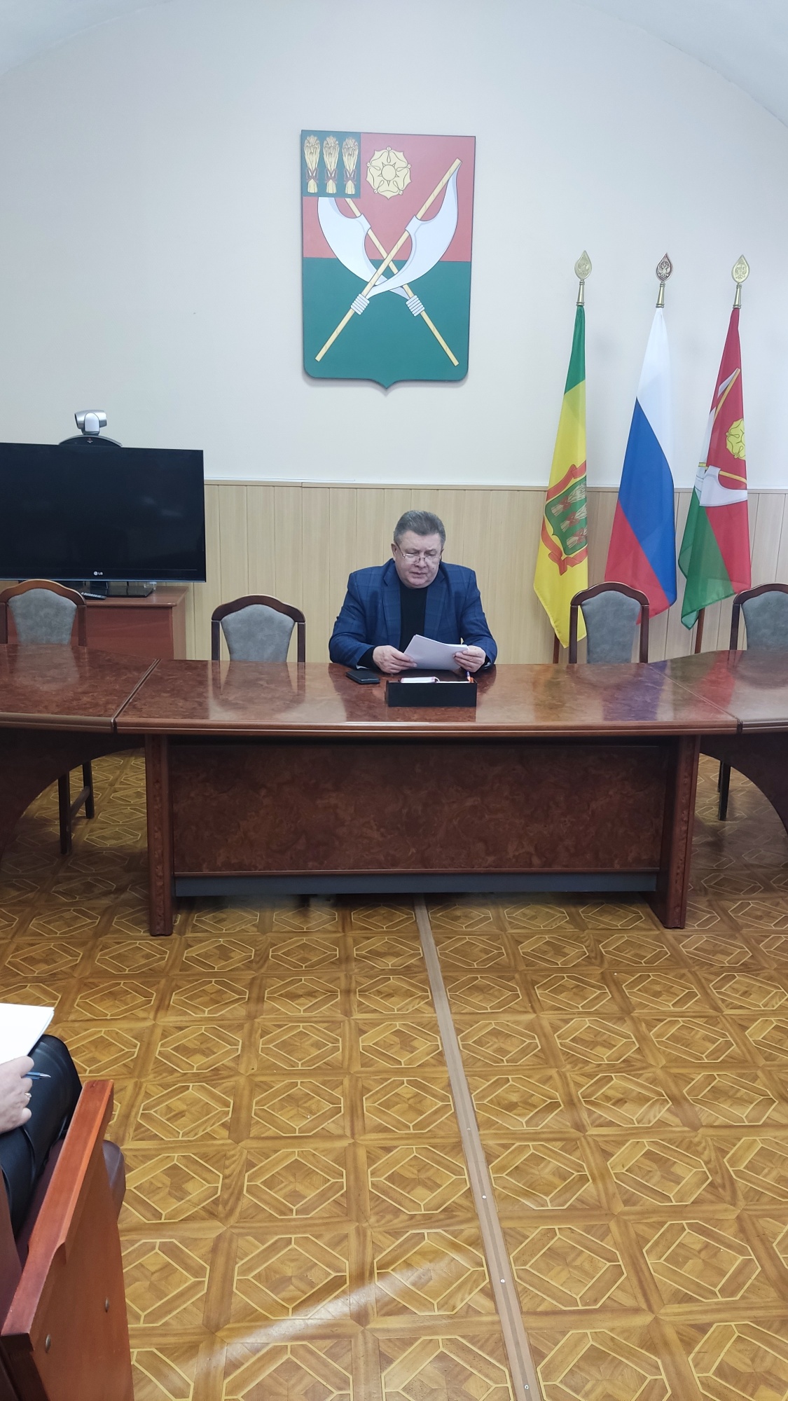 9 февраля 2024 года в  администрации района состоялось заседание комиссии по  предупреждению и ликвидации чрезвычайных ситуаций, обеспечению противопожарной безопасности и безопасности людей на водных объектах Мокшанского района