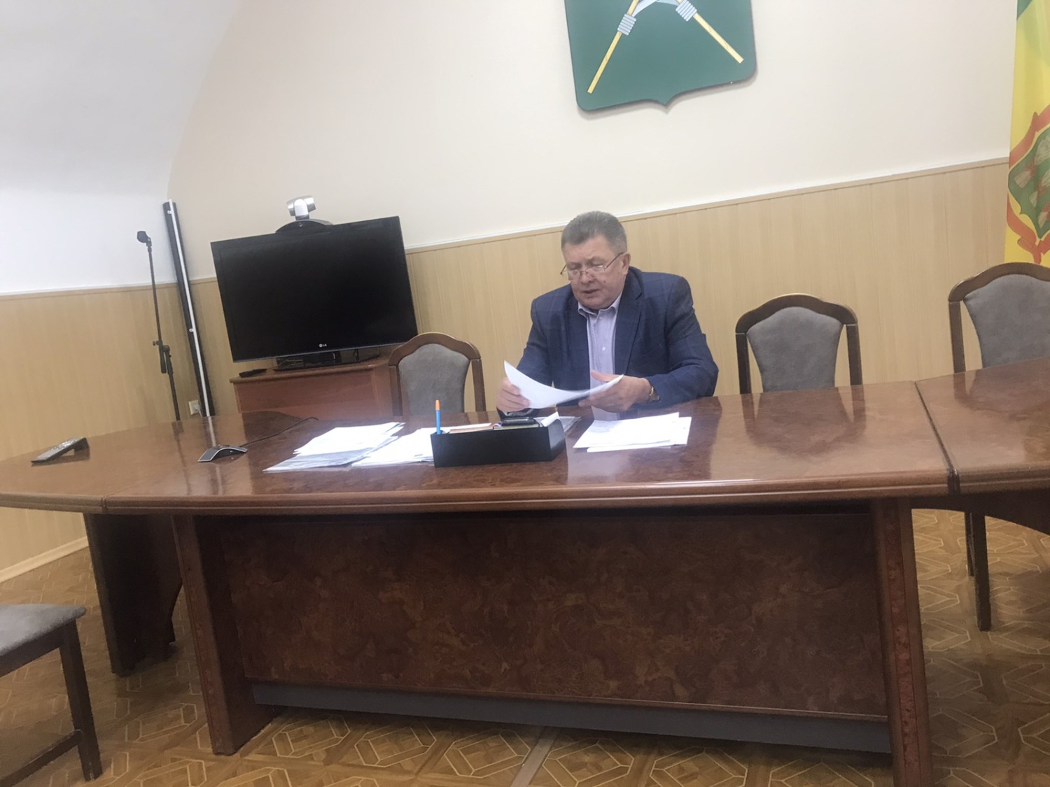 Глава Мокшанского района Н.Н. Тихомиров провел рабочее совещание Глава Мокшанского района Н.Н. Тихомиров провел рабочее совещание