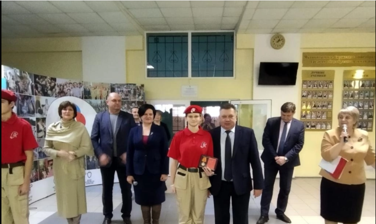 9 февраля в школе N 1 р.п.Мокшан состоялась торжественная церемония открытия первичного отделения Российского движения детей и молодежи «Движение первых»