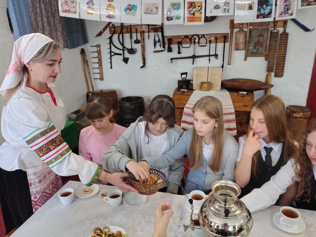 Прошел мастер класс по выпеканию сувенирных калачиков Прошел мастер класс по выпеканию сувенирных калачиков