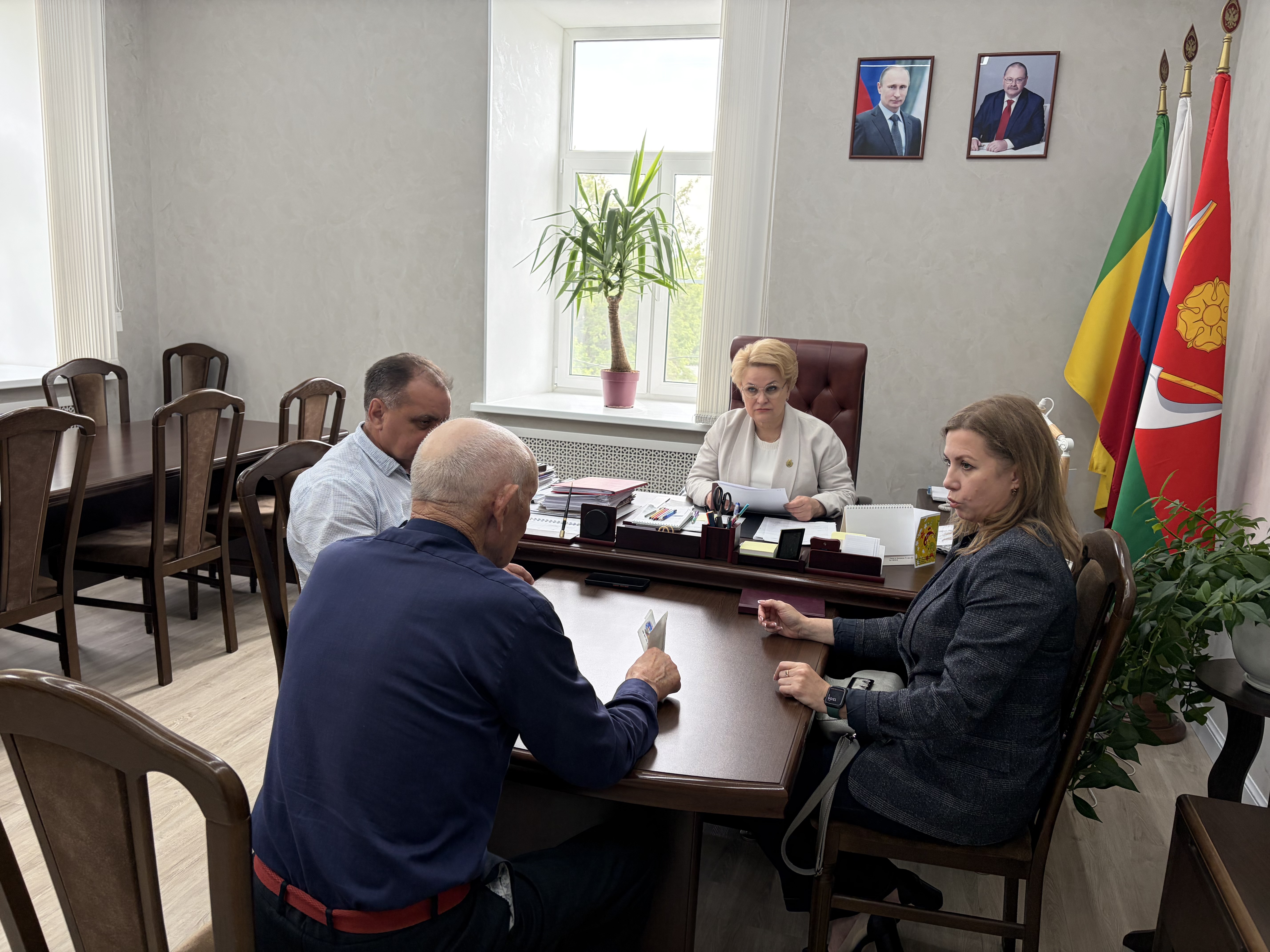 Глава Мокшанского района Алевтина Викторовна Решетченко провела личный прием граждан Глава Мокшанского района Алевтина Викторовна Решетченко провела личный прием граждан
