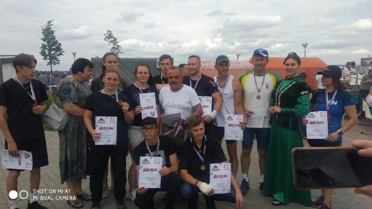 Спортсмены Мокшанского района успешно выступили в соревнованиях турнира по силовому экстриму среди сельского населения «Самый сильный на селе», которые прошли 14 июля 2022 года в Каменском районе на базы отдыха «Белая Гора» Спортсмены Мокшанского района успешно выступили в соревнованиях турнира по силовому экстриму среди сельского населения «Самый сильный на селе», которые прошли 14 июля 2022 года в Каменском районе на базы отдыха «Белая Гора»