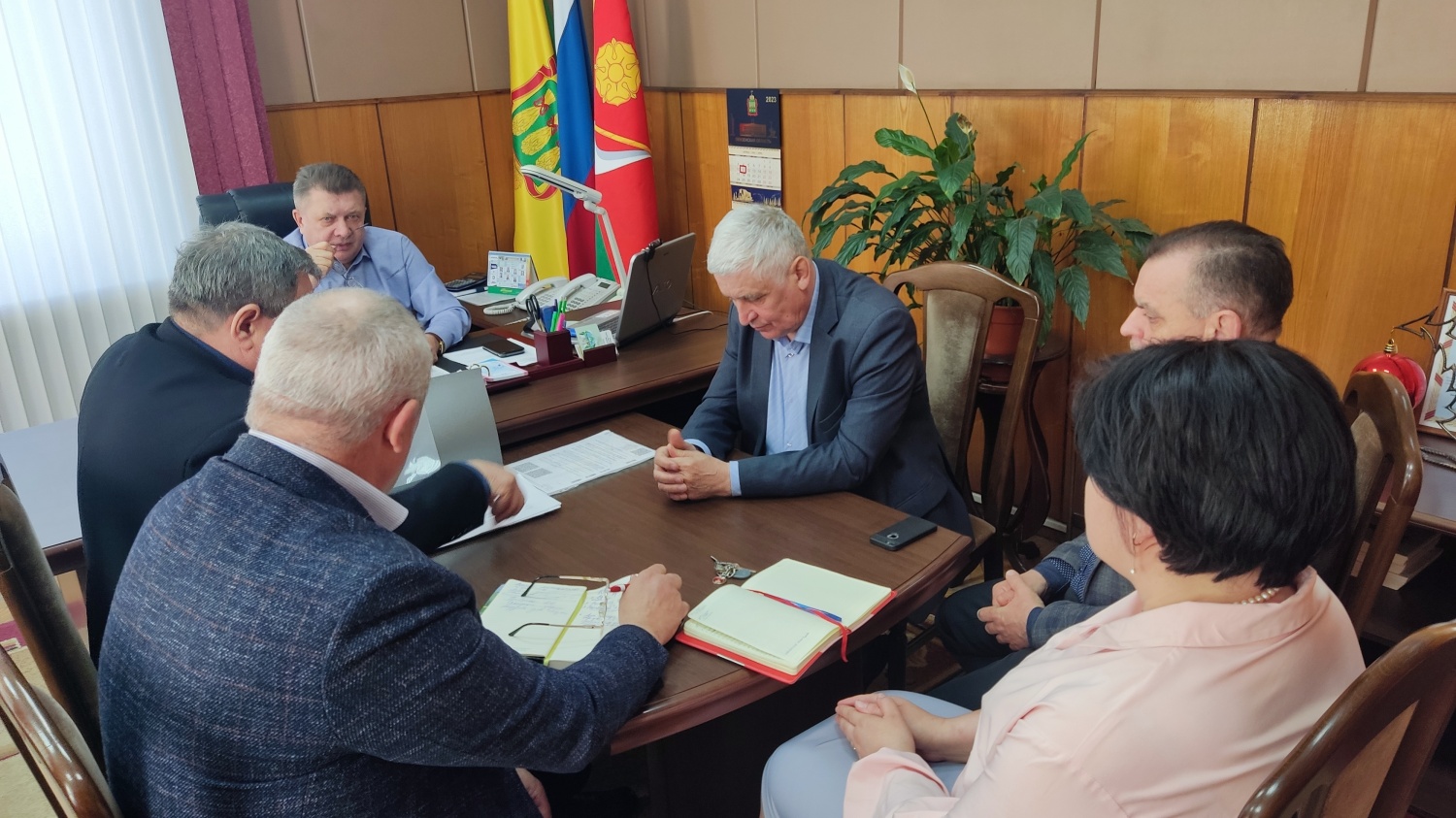 Глава Мокшанского района Н.Н.Тихомиров провёл планерку Глава Мокшанского района Н.Н.Тихомиров провёл планерку