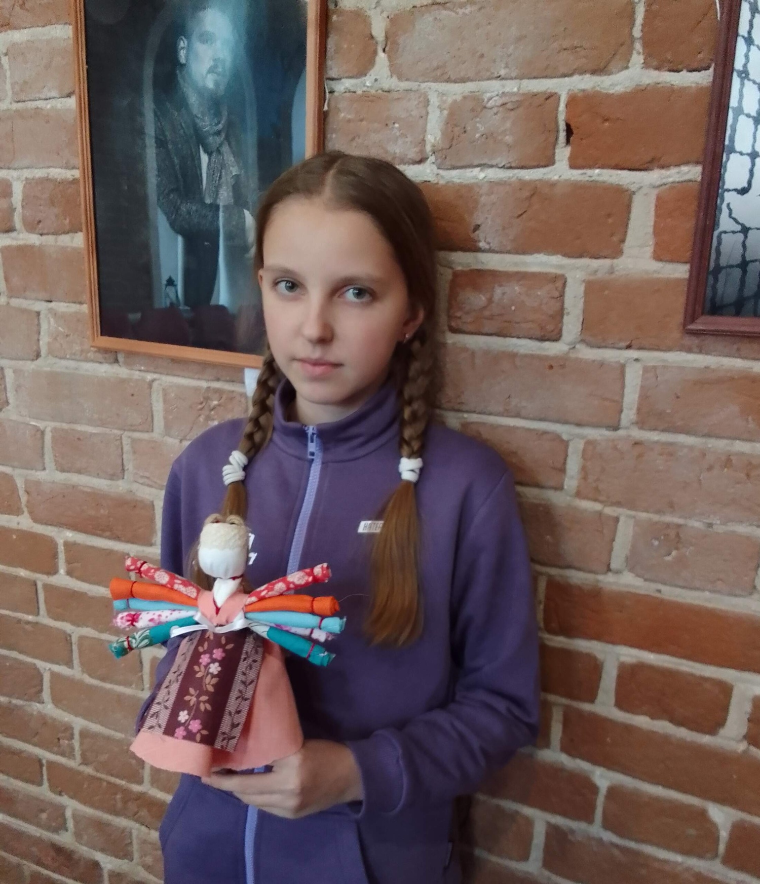 Кукла Десятиручка — оберег древнеславянских женщин, который покровительствовал им в нелегких крестьянских буднях. Кукла Десятиручка — оберег древнеславянских женщин, который покровительствовал им в нелегких крестьянских буднях.