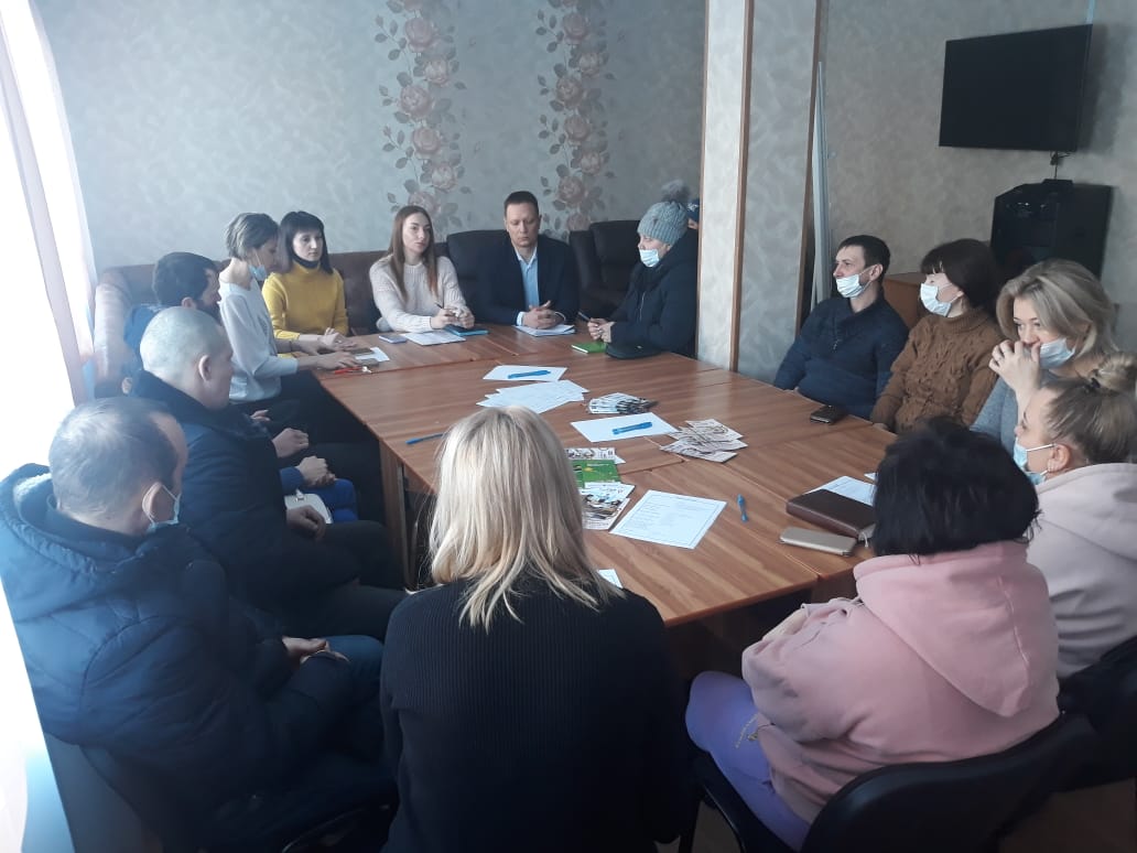 17 февраля 2021 года в актовом зале Управления социальной защиты населения администрации Мокшанского района состоялась встреча граждан, с которыми будет заключаться социальный контракт в 2021 году