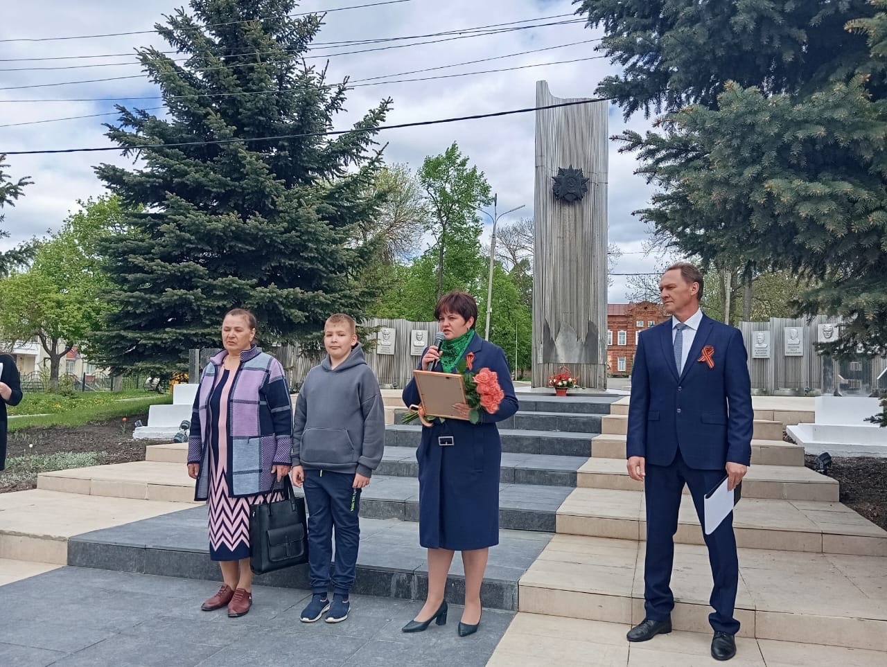2 мая прошла патриотическая акция, посвященная празднику Мира, Весны и Труда «Во имя мира на земле!».