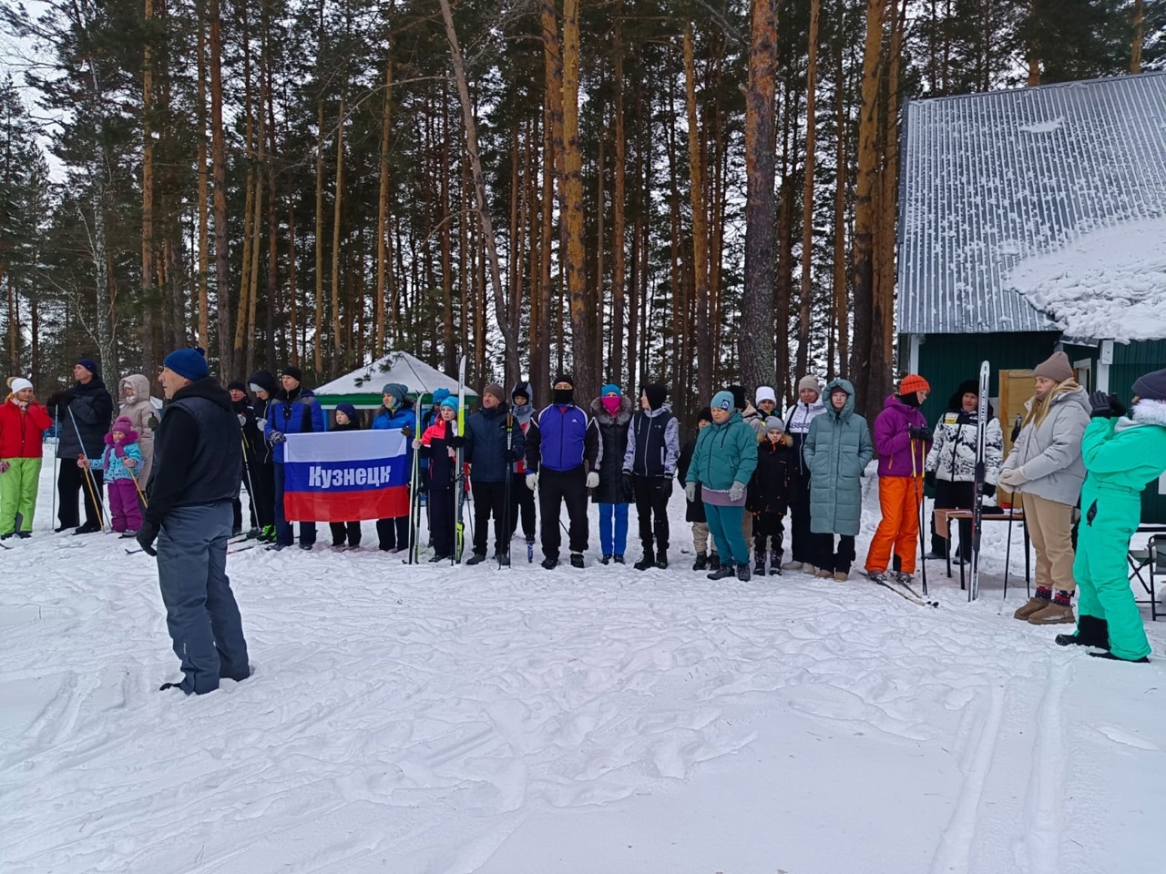 В городищенском районе состоялись областные соревнования по семейному биатлону "Снежный десант" В городищенском районе состоялись областные соревнования по семейному биатлону "Снежный десант"