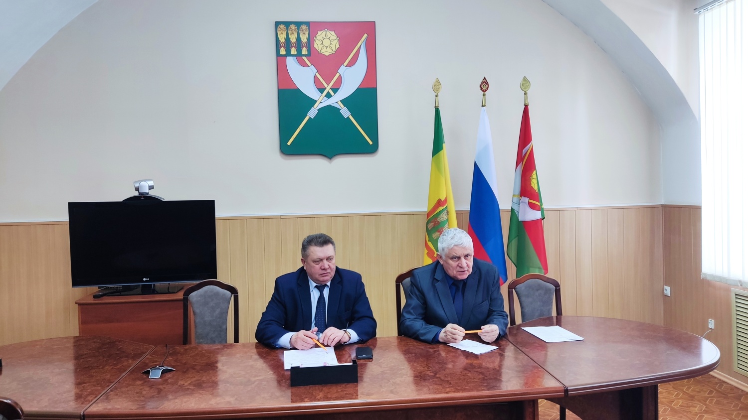 Глава Мокшанского района провел совещание