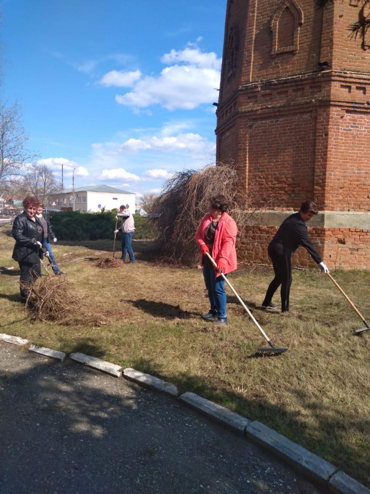 24.04.2021 состоялся Всероссийский субботник на территории Мокшанского района. 24.04.2021 состоялся Всероссийский субботник на территории Мокшанского района.
