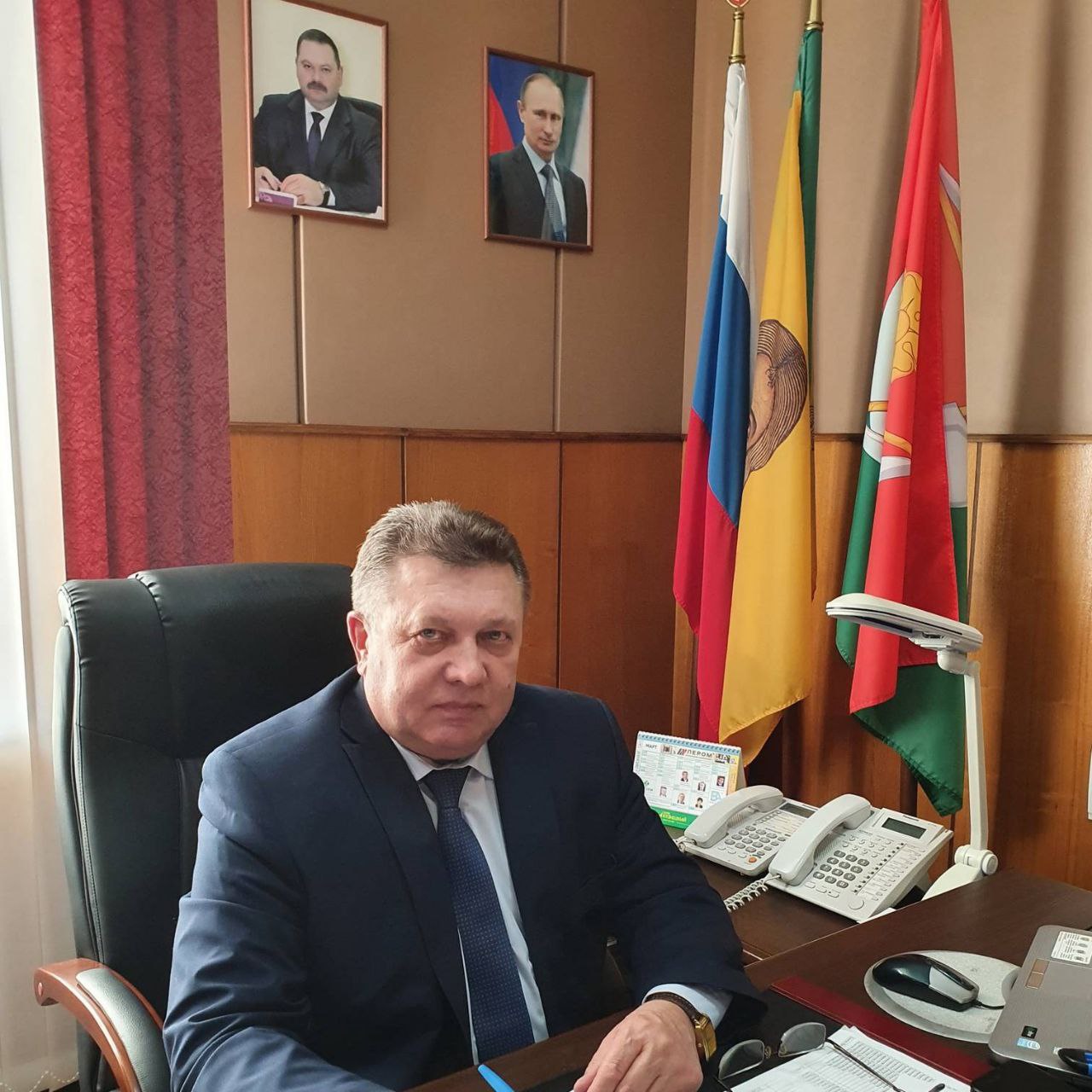 Поздравление главы Мокшанского района Николая Тихомирова с Днем работника сельского хозяйства и перерабатывающей промышленности