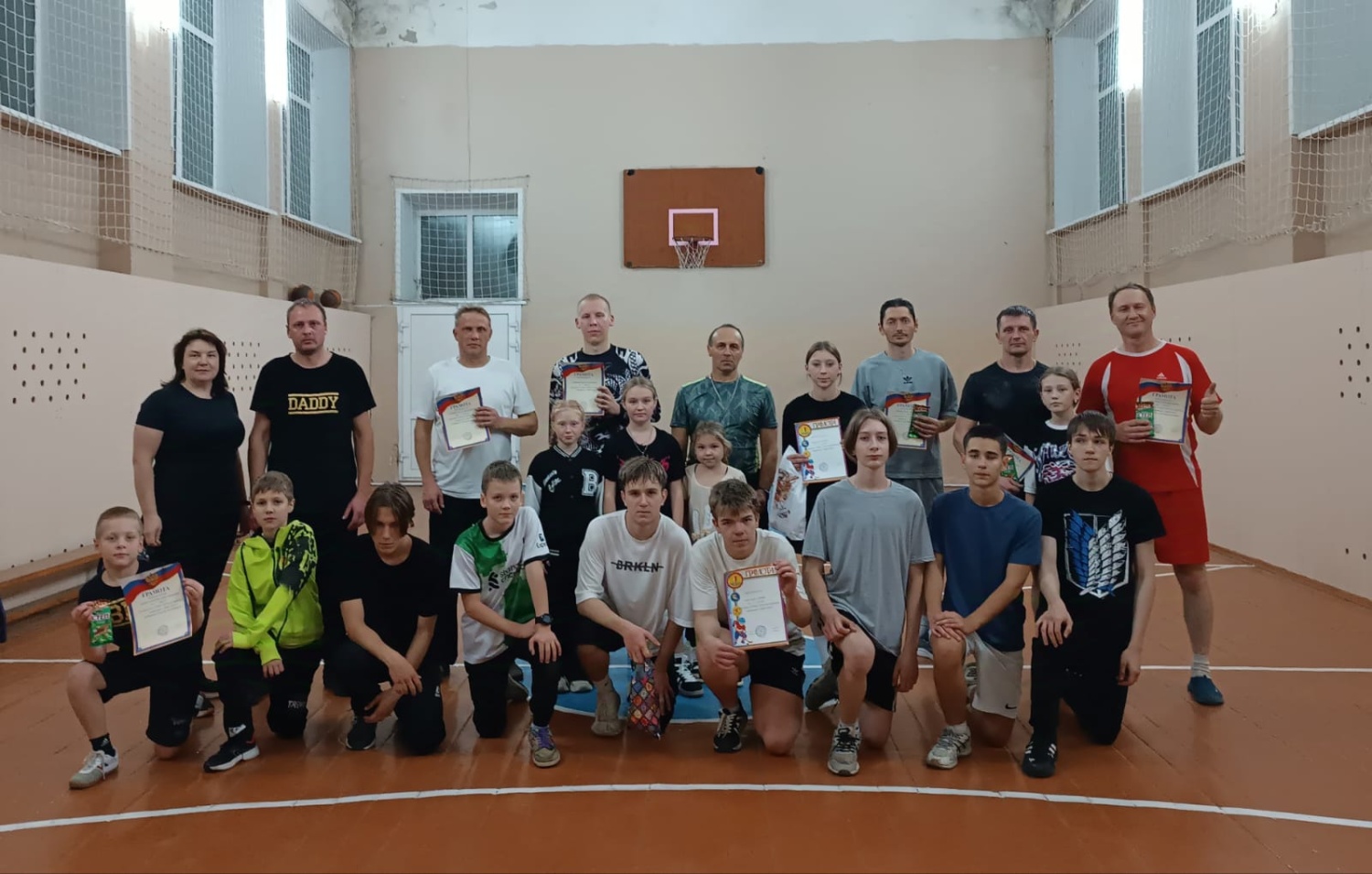 17 октября в преддверии «Дня отца» в МБОУСОШ №2 р.п. Мокшан прошло открытие традиционной школьной спартакиады «Отцы и дети».  
