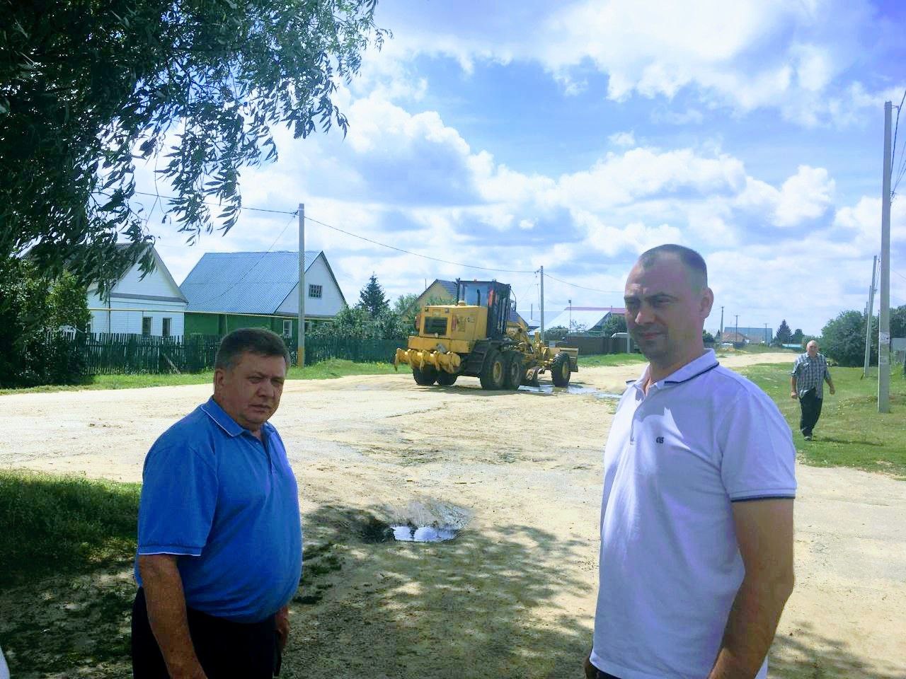 Глава Мокшанского района Тихомиров Н.Н.проверил ход дорожных работ 