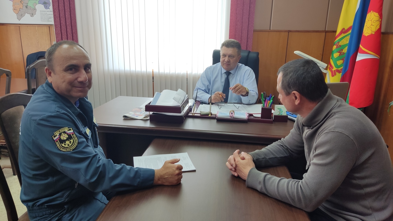 16.06.2023 в администрации Мокшанского района прошли пожарно – тактические учения. 16.06.2023 в администрации Мокшанского района прошли пожарно – тактические учения.
