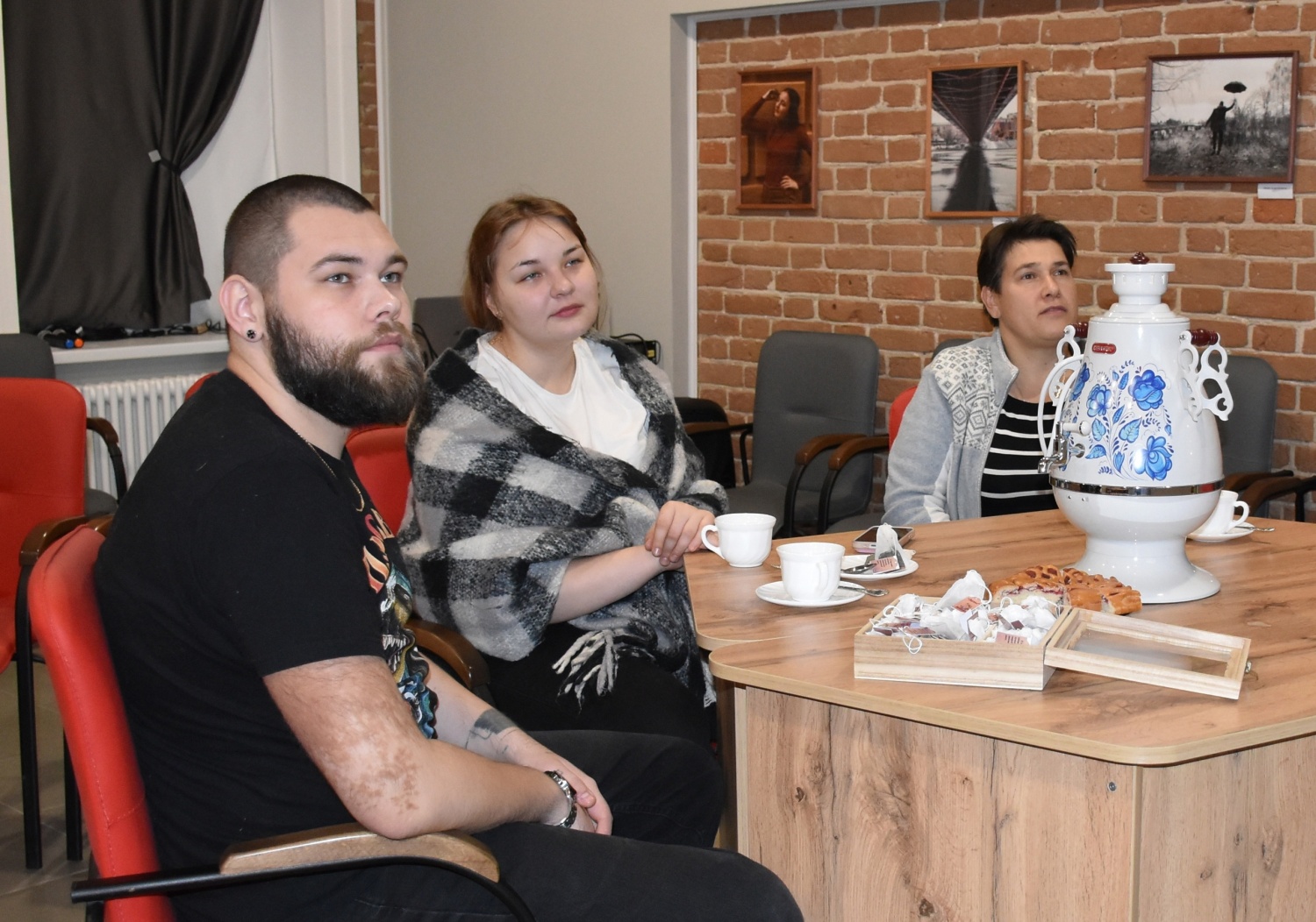 В модельной библиотеке в «Ночь искусств» прошла дегустация чая "Ароматное краеведение".