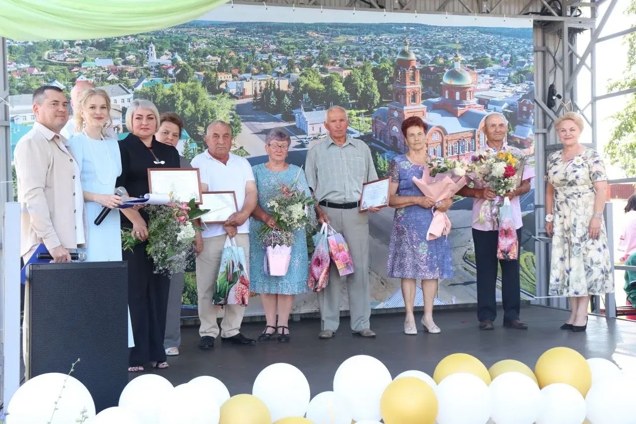 В Мокшане прошло праздничное мероприятие, посвященное Дню семьи, любви и верности