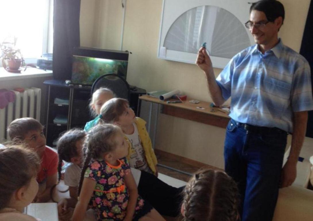 05.06.19. психолог БППК Мокшанского района Шилов А.А. провел занятие с учащимися в лагере при школе МБОУ СОШ №1 с дошкольниками и младшими школьниками. 05.06.19. психолог БППК Мокшанского района Шилов А.А. провел занятие с учащимися в лагере при школе МБОУ СОШ №1 с дошкольниками и младшими школьниками.