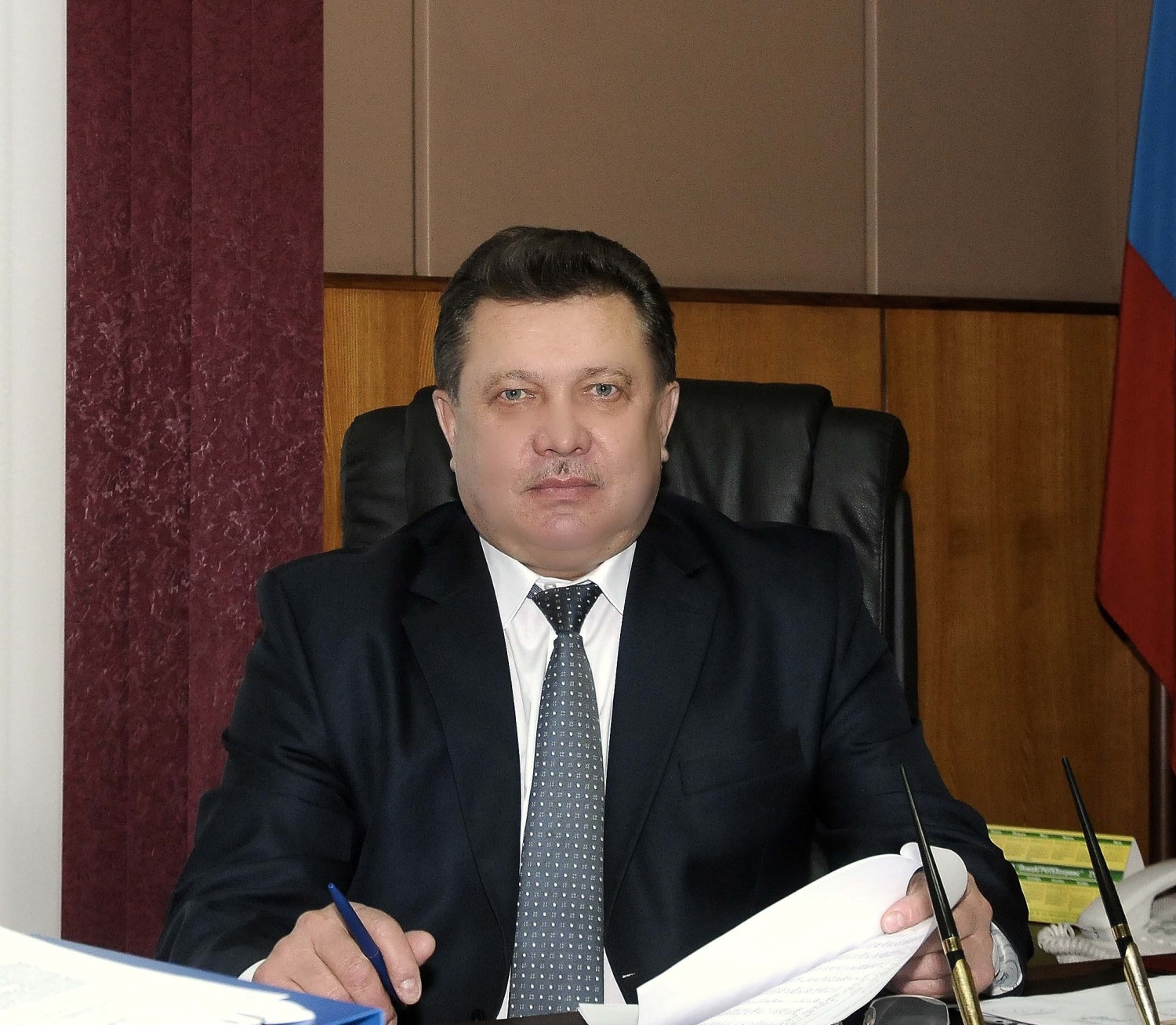Поздравляю всех школьников, студентов, педагогов и родителей с Днём знаний! 