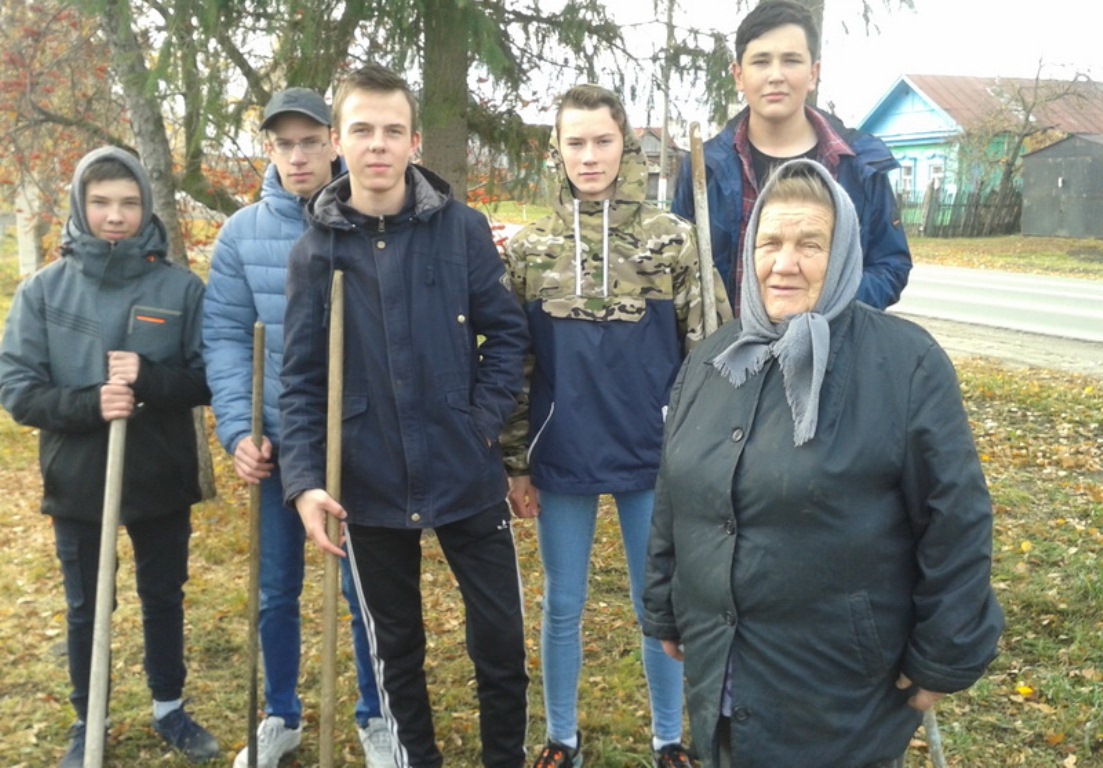 В школе №1 р. п. Мокшан стало  традицией проводить акцию « Забота».