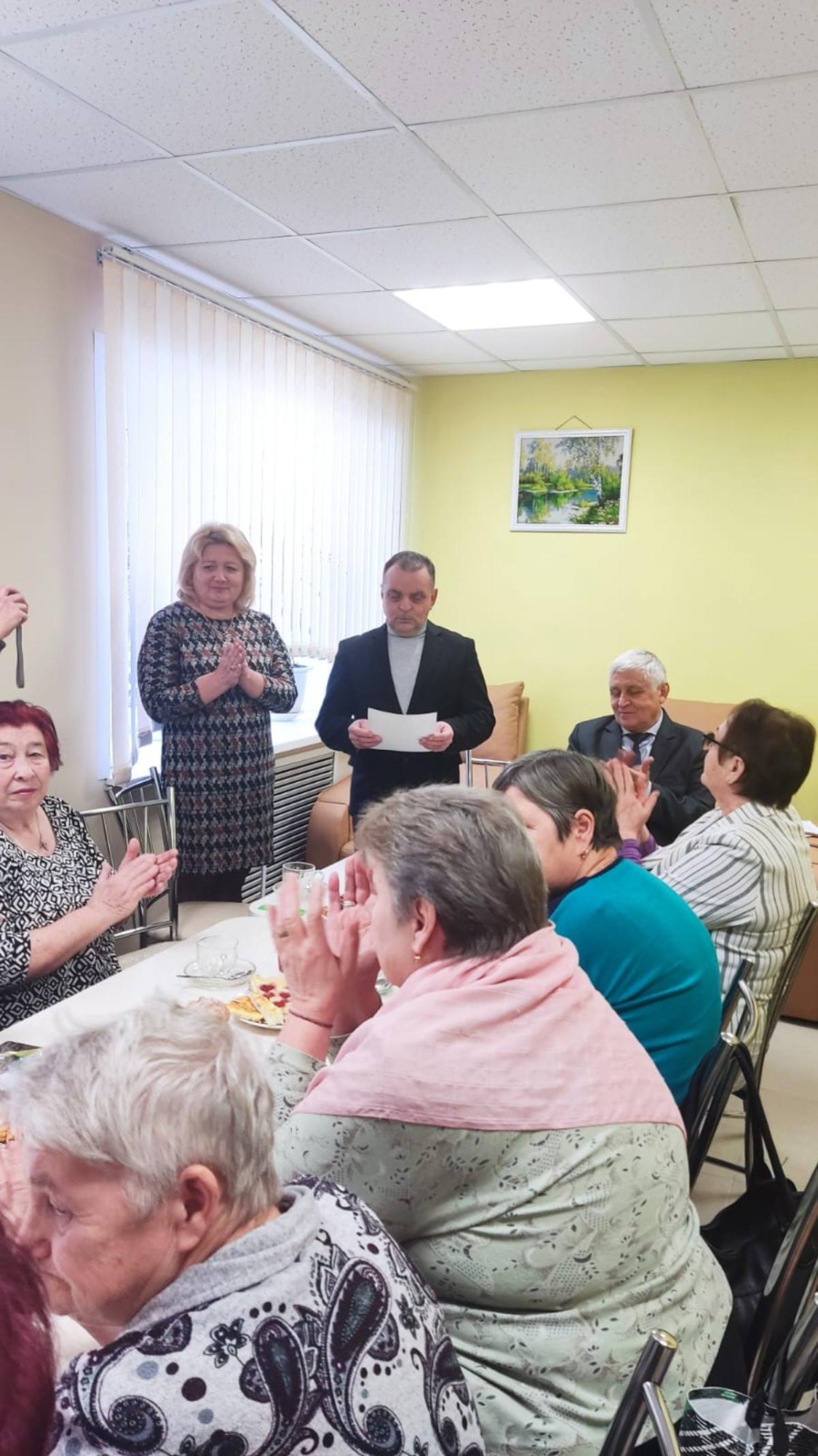 14 декабря 2023 года в Отделении дневного пребывания граждан пожилого возраста и инвалидов Комплексного центра социального обслуживания населения Мокшанского района прошла встреча граждан пожилого возраста 