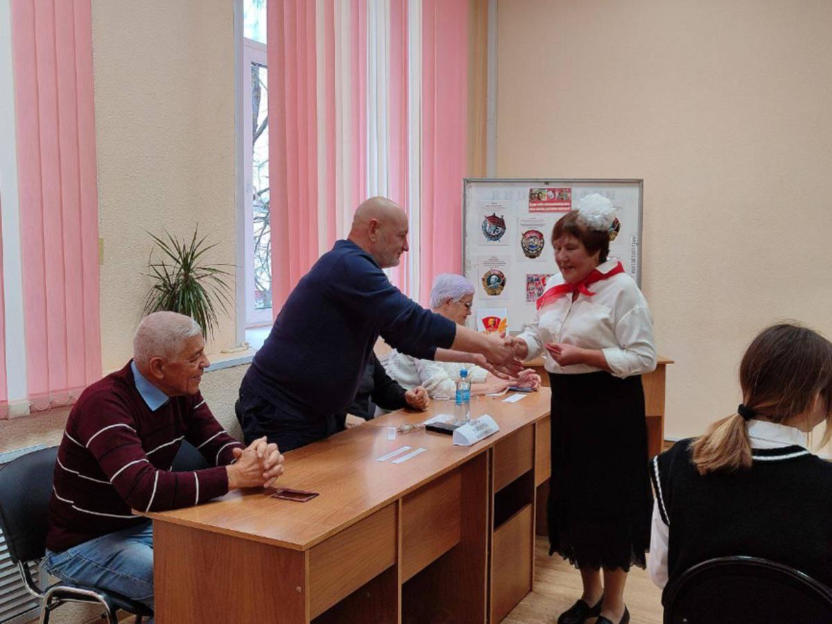 26 октября провели 105 годовщину ВЛКСМ в центре общения "Позитив" 