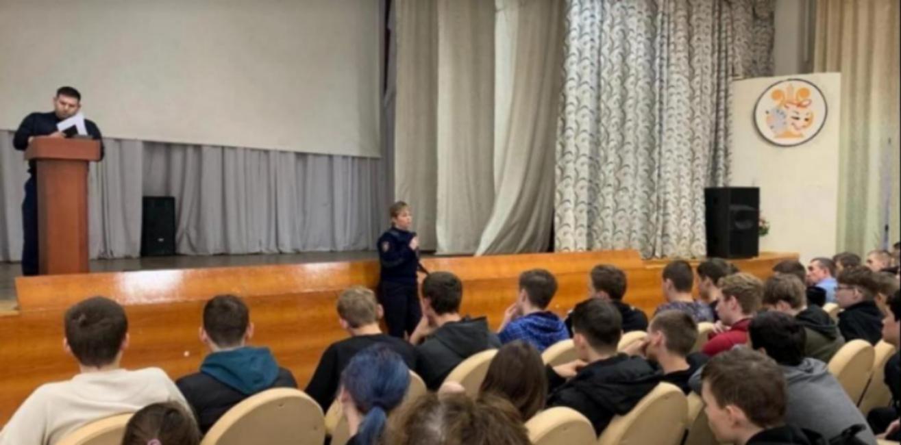 Проведена беседа со студентами агротехнологического колледжа о последствиях употребления наркотических веществ Проведена беседа со студентами агротехнологического колледжа о последствиях употребления наркотических веществ