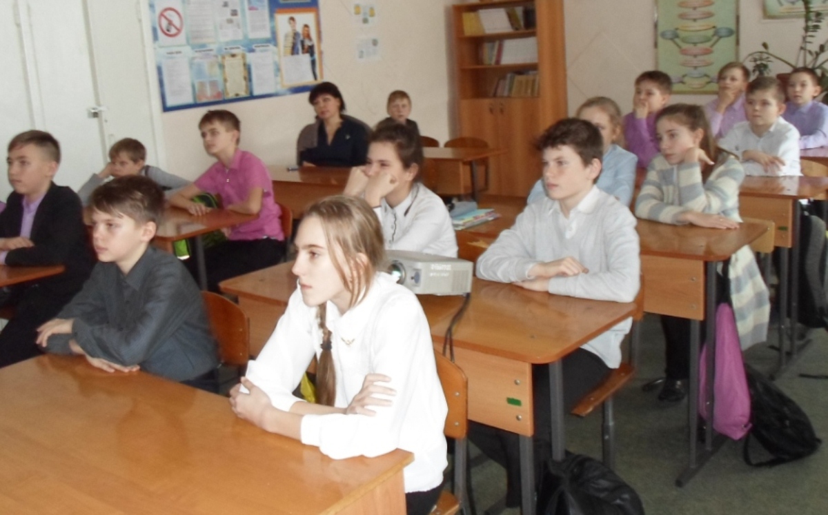 ДИСКУССИОННЫЕ КАЧЕЛИ «ЧТО СКРЫВАЕТ СКВЕРНОСЛОВИЕ?».