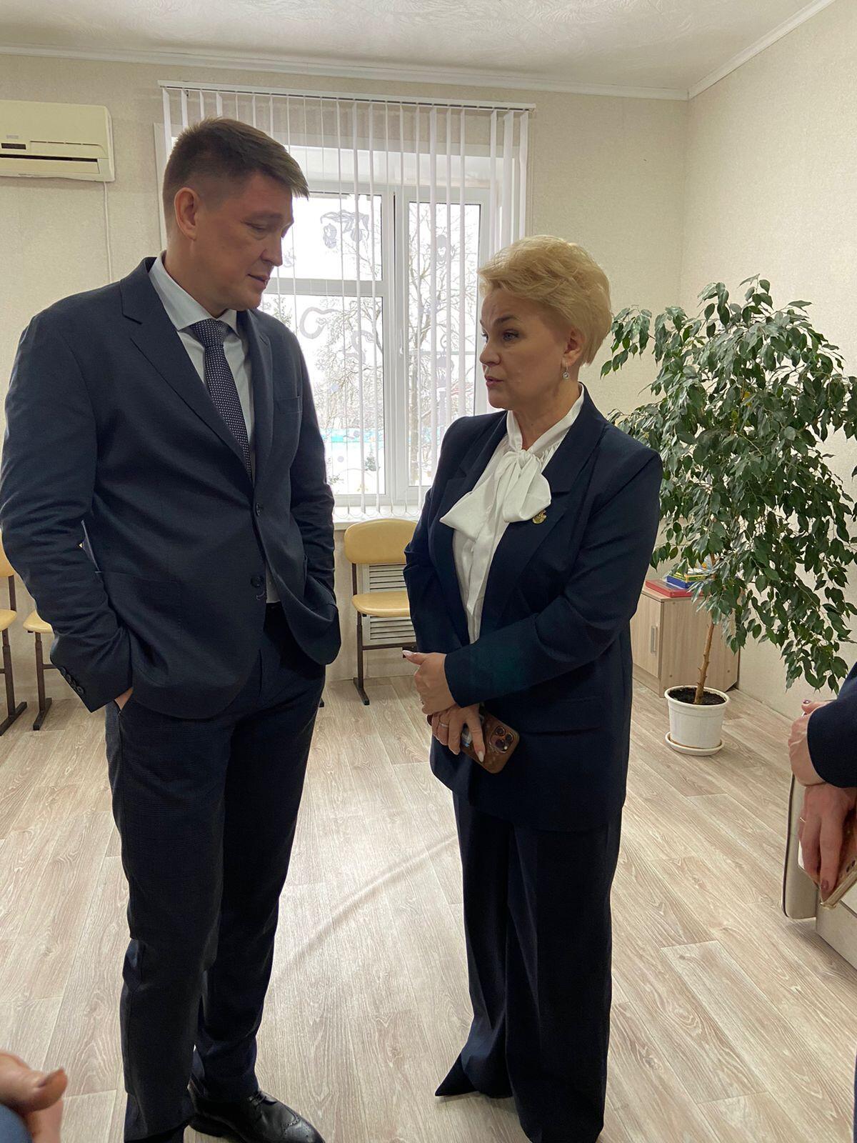 Исполняющий полномочия главы Мокшанского района Решетченко А.В. посетила Мокшанский детский дом.