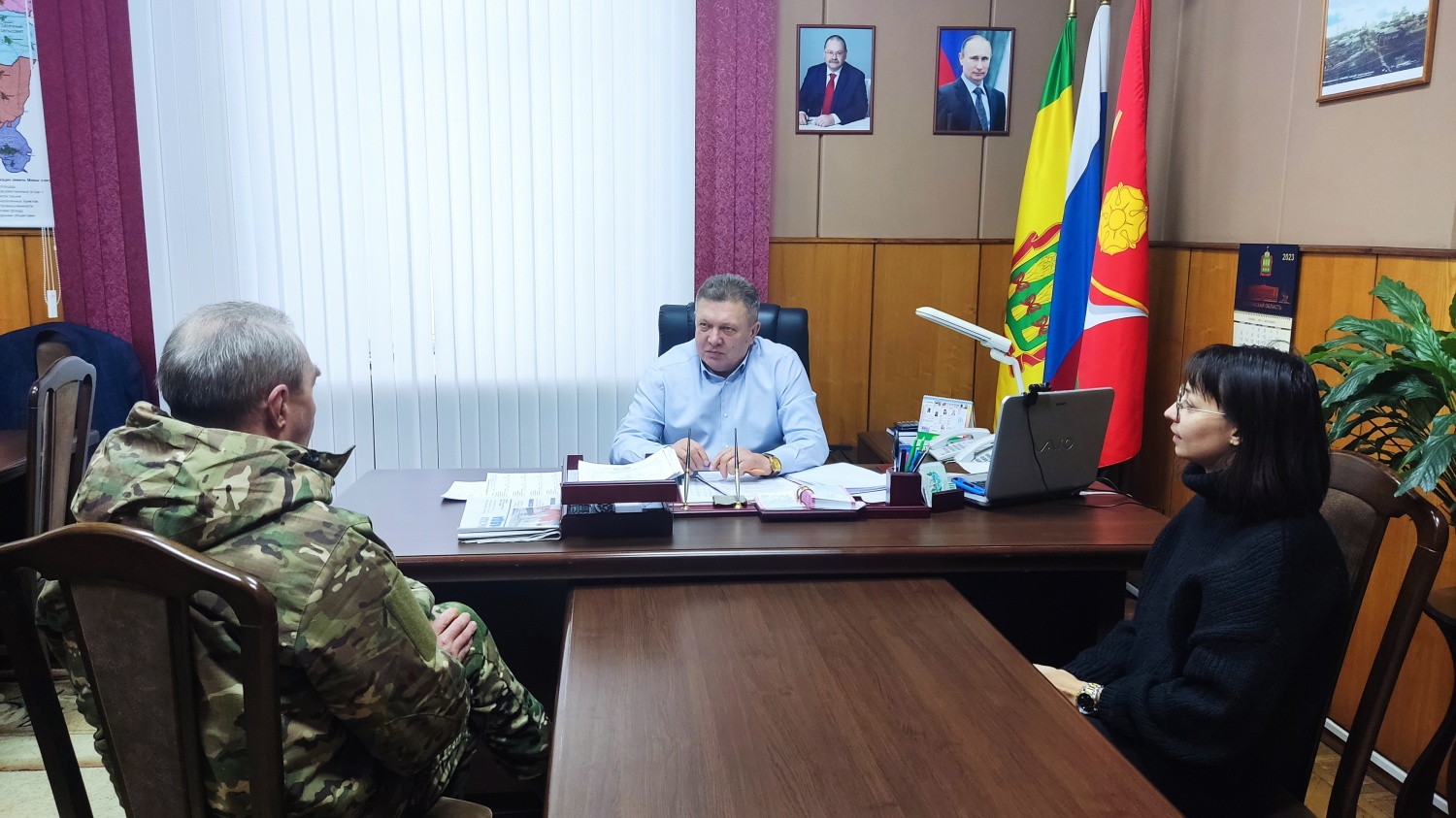 Глава Мокшанского района встретился с участником СВО
