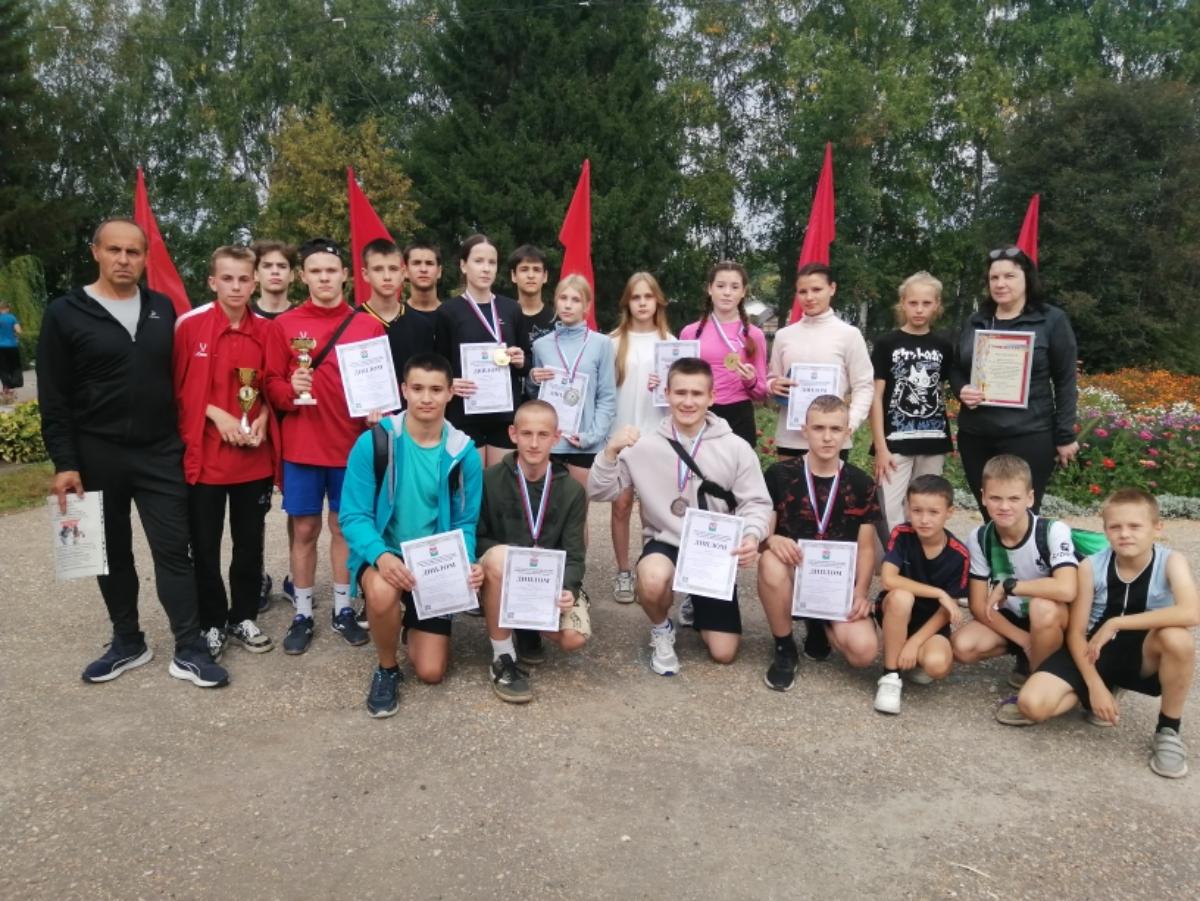Традиционные районные соревнования по легкой атлетике «Золотая осень» состоялись 10 сентября 2024 года на базе МБОУСОШ № 2 р.п. Мокшан. 