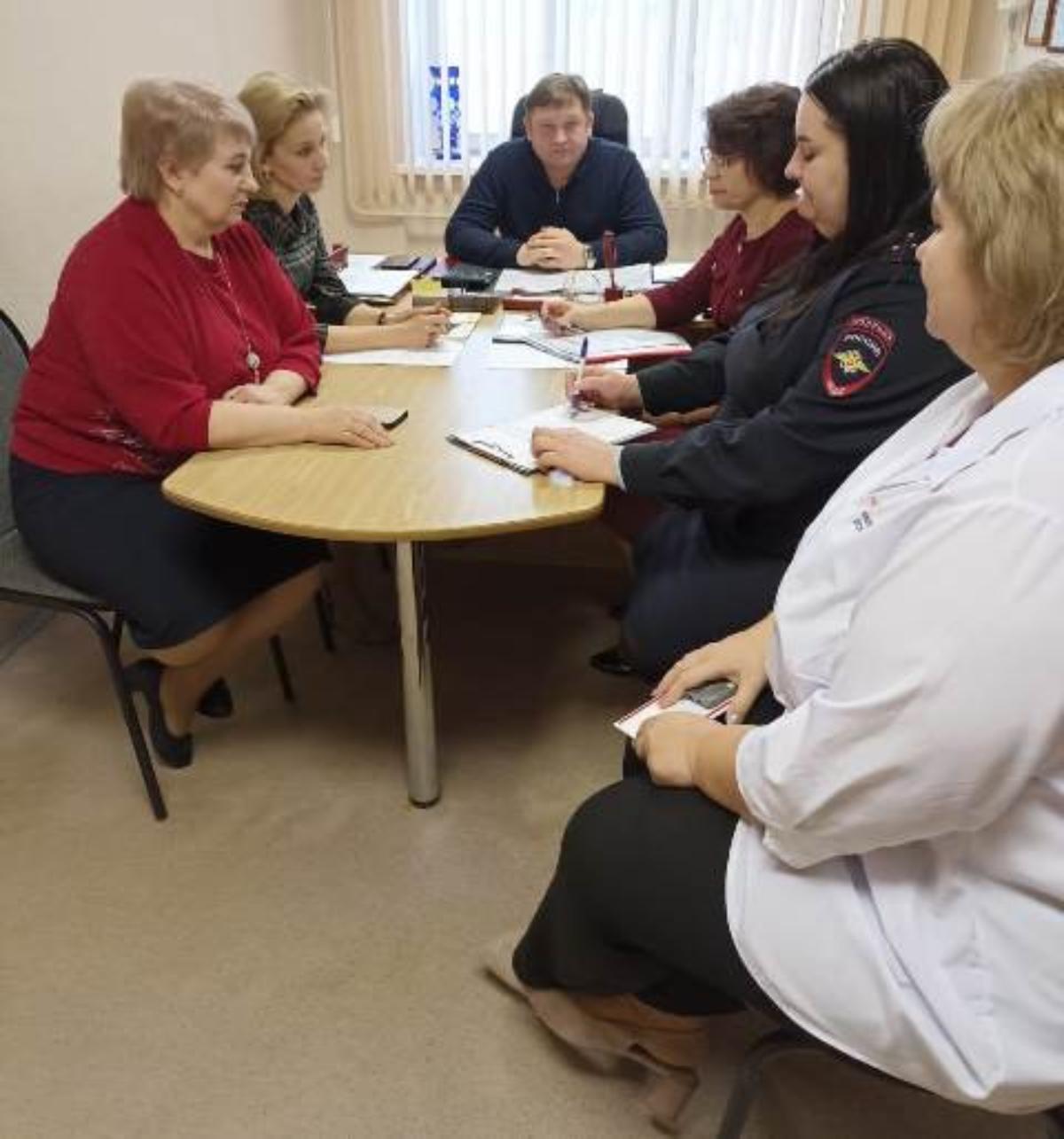 В МБОУ СОШ №1 проведено заседание Совета по профилактике правонарушений В МБОУ СОШ №1 проведено заседание Совета по профилактике правонарушений