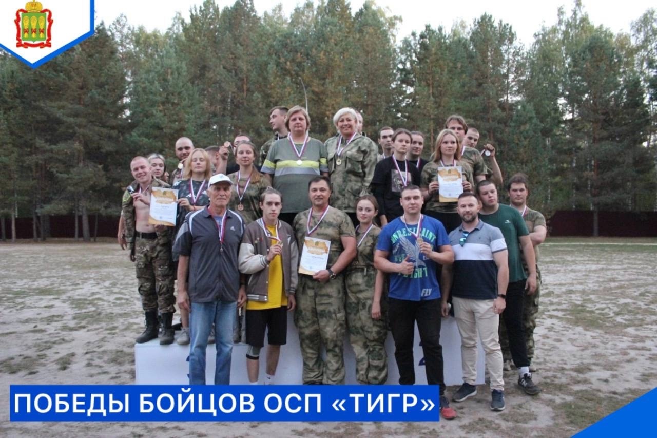Бойцы ОСП «Тигр» Мокшанского агротехнологического колледжа стали участниками турнира по гиревому спорту и соревнований по перетягиванию каната, которые прошли в ДОЛ «Мередиан» Бессоновского района, где проходят сборы отрядов «Тигр».