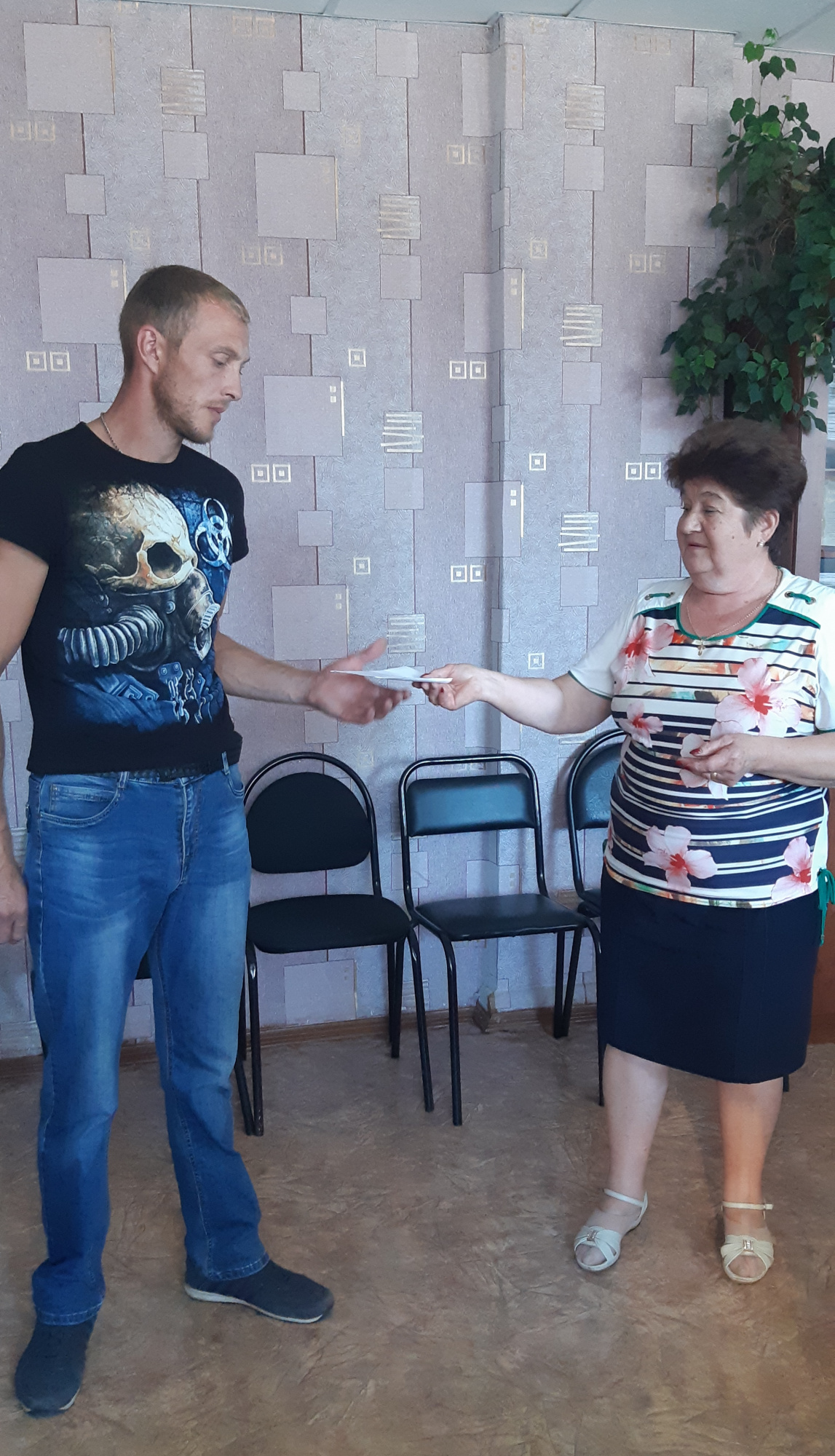 Благотворительная акция "Идём в школу" продолжается