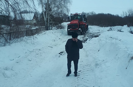 Глава Мокшанского района Н.Н.Тихомиров лично проконтролировал расчистку дороги от снега по ул. Луговка в с.Бибиково. Глава Мокшанского района Н.Н.Тихомиров лично проконтролировал расчистку дороги от снега по ул. Луговка в с.Бибиково.