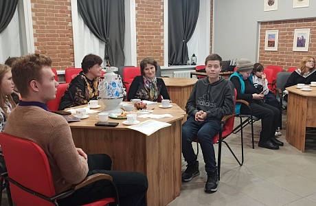 Долгожданная встреча участников БиблиоКафе "ГурмэМок" традиционно состоялась в последнее воскресенье месяца.