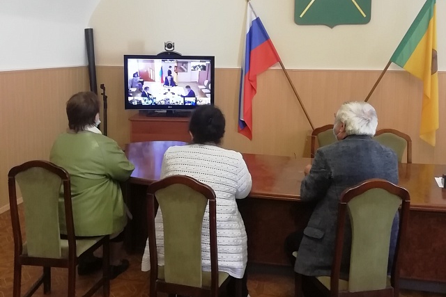 Онлайн-встреча Губернатора Пензенской области И.А.Белозерцева с участниками проекта «Активное долголетие»