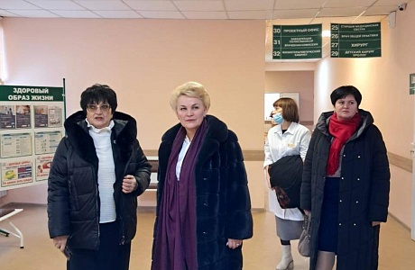 Исполняющий полномочия главы Мокшанского района Решетченко А.В. совместно с руководителем аппарата администрации Мокшанского района Гришиной Е.В. и заместителем главы администрации Жучкиной Е.В. посетила ГБУЗ "Мокшанская районная больница". Исполняющий полномочия главы Мокшанского района Решетченко А.В. совместно с руководителем аппарата администрации Мокшанского района Гришиной Е.В. и заместителем главы администрации Жучкиной Е.В. посетила ГБУЗ "Мокшанская районная больница".