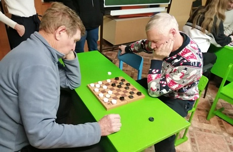 8 января в шахматном клубе ЦДТ р.п. Мокшан прошел чемпионат Мокшанского района по шашкам с участием работающего населения и ветеранов. 