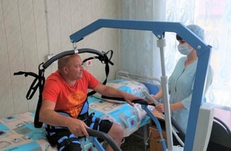 ПО ПОЛИСУ ОМС ОКАЗЫВАЕТСЯ ТОТ ОБЪЕМ МЕДИЦИНСКОЙ ПОМОЩИ, КОТОРЫЙ НЕОБХОДИМ