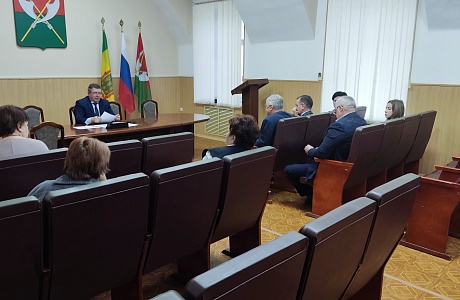 В пятницу, 17 марта 2023 года, Н.Н.Тихомиров провел еженедельное оперативное совещание с главами администраций сельсоветов, заместителями, начальниками отделов администрации района.