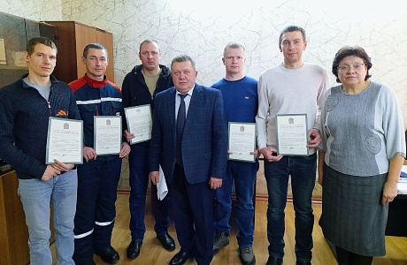Глава Мокшанского района Тихомиров Н.Н. совместно с первым заместителем главы администрации Мокшанского района Кривенковым С.В. провел встречу трудового коллектива «Россети – Волга» - «Пензаэнерго» - Пензенское производственное отделение Мокшанский РЭС. Глава Мокшанского района Тихомиров Н.Н. совместно с первым заместителем главы администрации Мокшанского района Кривенковым С.В. провел встречу трудового коллектива «Россети – Волга» - «Пензаэнерго» - Пензенское производственное отделение Мокшанский РЭС.